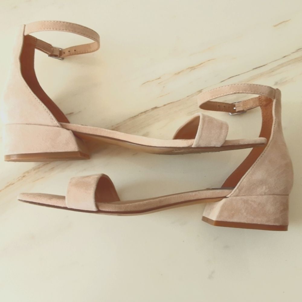 STEVE MADDEN IRENNE SUEDE BLOCK HEEL ANKLE SANDAL SZ 10 - Picture 5 of 8